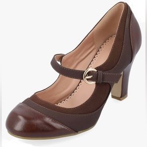 New In Box Journee Collection Women’s Mary Jane Pumps